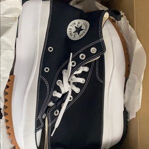 Converse run star hike